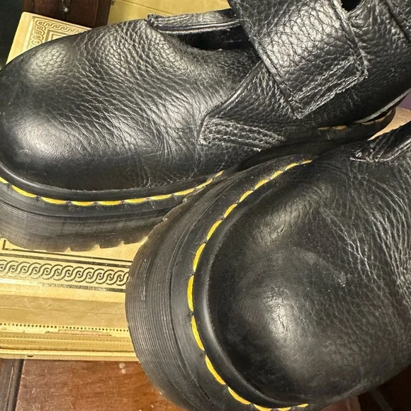 Devon Dr Martens with Heart Buckles - Picture 2 of 4